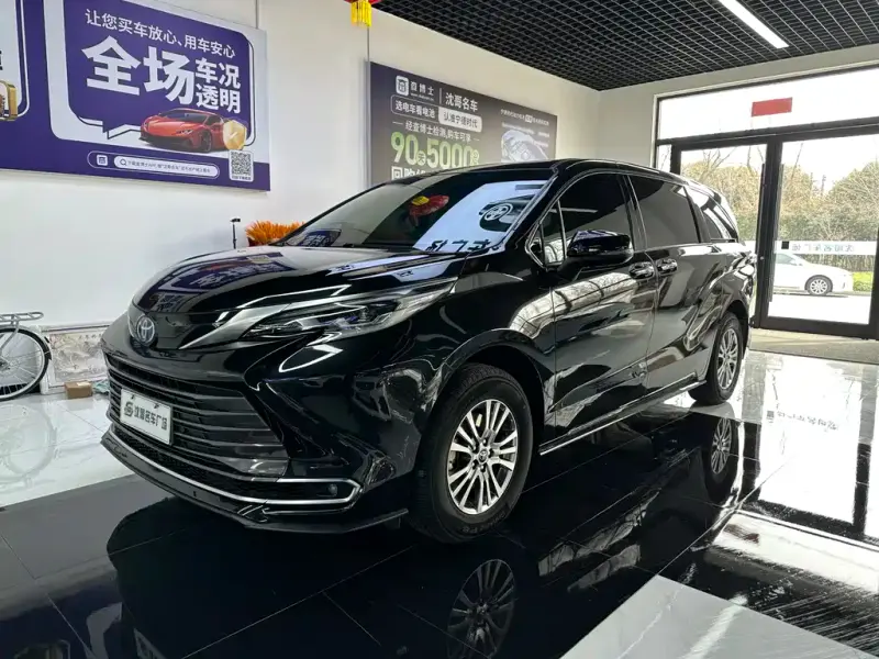 Toyota Sienna, 2022
