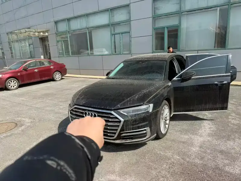 Audi A8, 2022