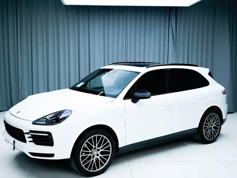 Porsche Cayenne, 2023