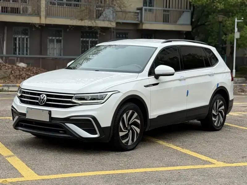Volkswagen Tiguan L, 2022