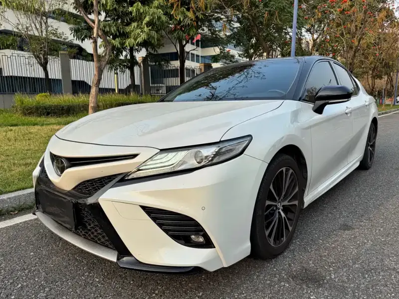 Toyota Camry, 2019