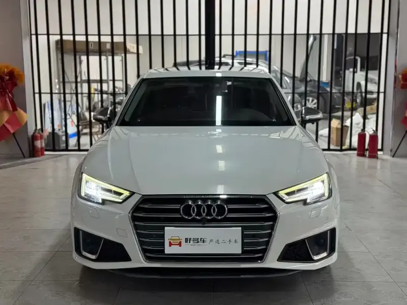 Audi A4L, 2019
