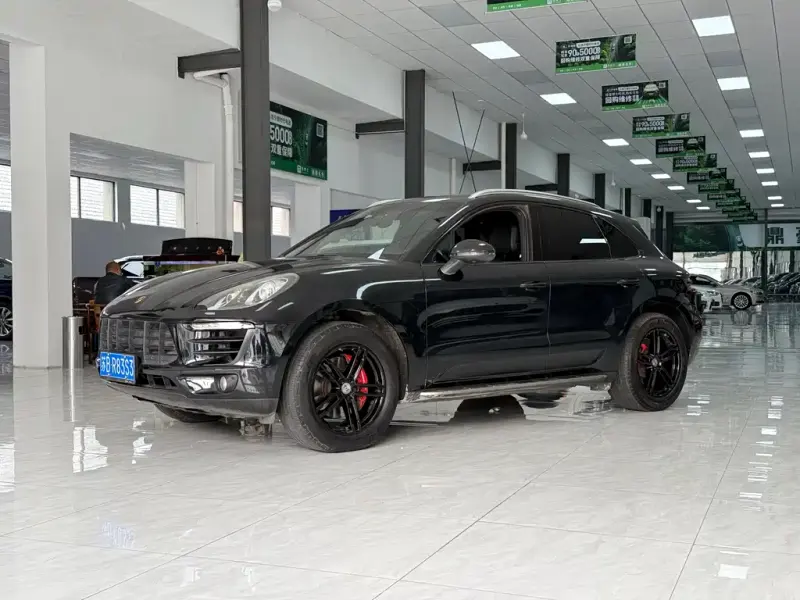 Porsche Macan, 2014