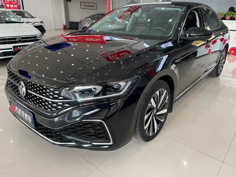 Volkswagen Passat, 2022