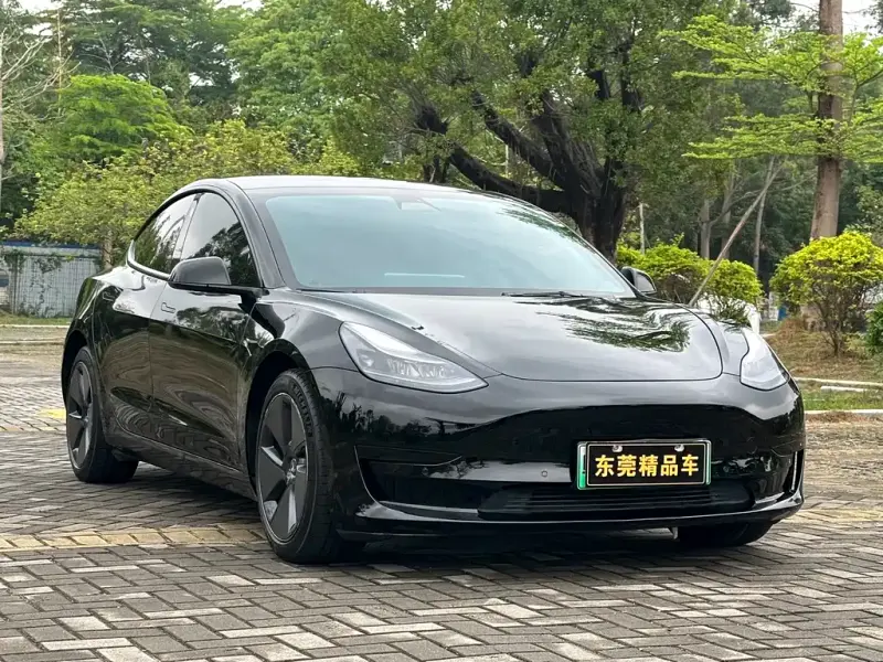 Tesla Model 3, 2022
