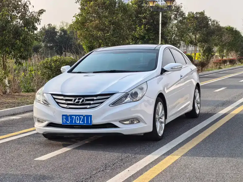 Hyundai Sonata, 2012