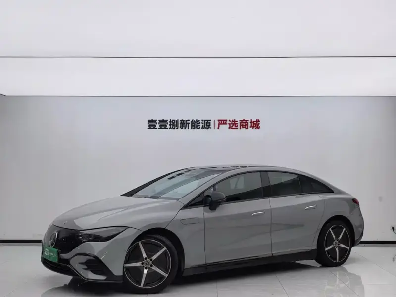 Mercedes-Benz EQE, 2022