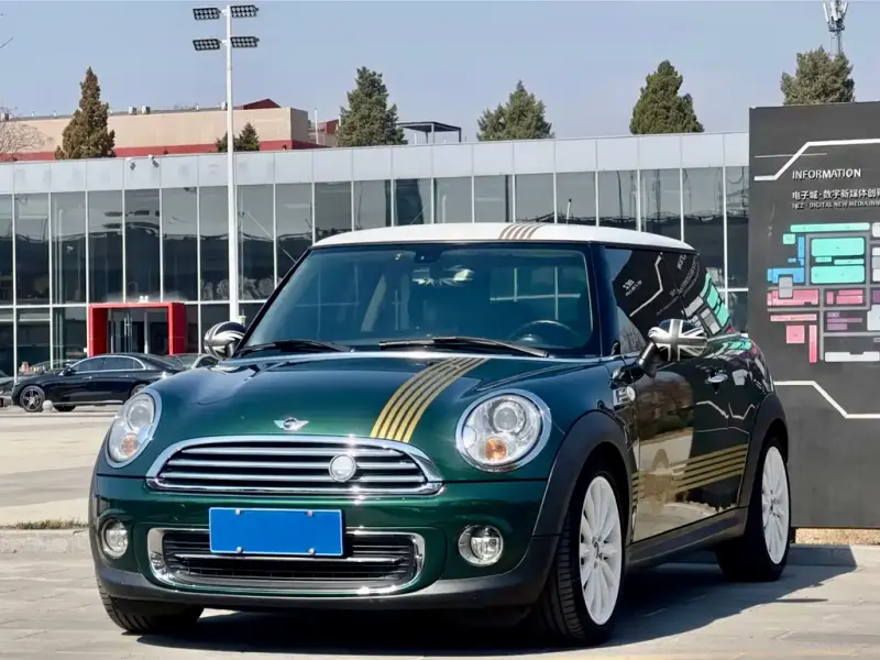 MINI Mini, 2013