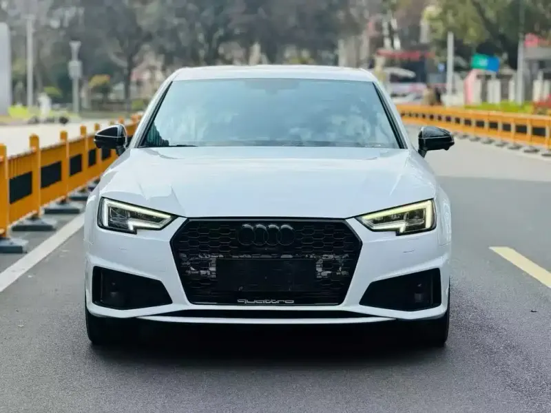 Audi A4L, 2018