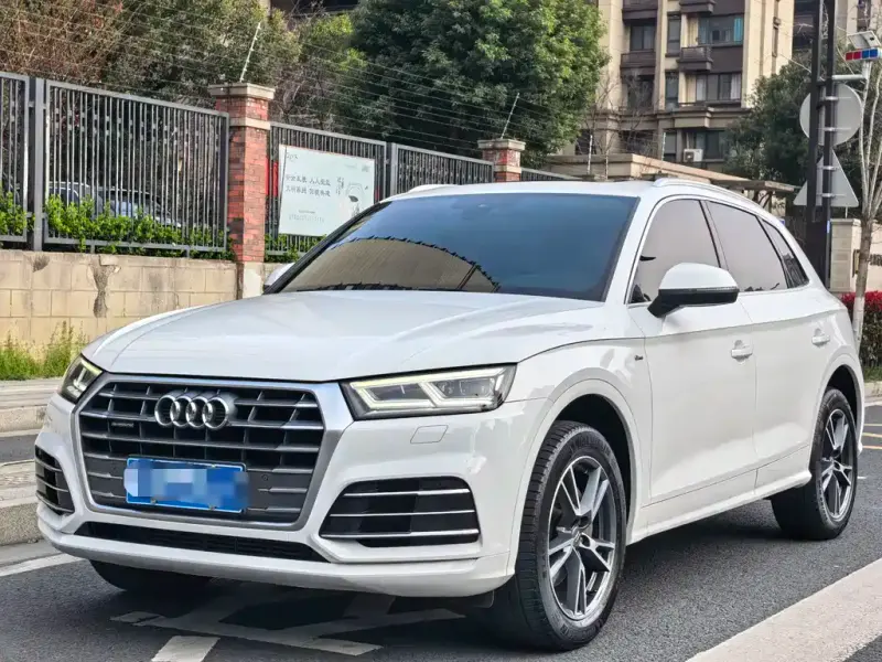 Audi Q5L, 2018