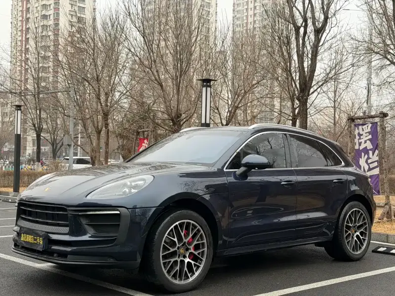 Porsche Macan, 2015