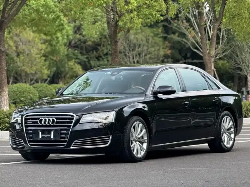Audi A8, 2013