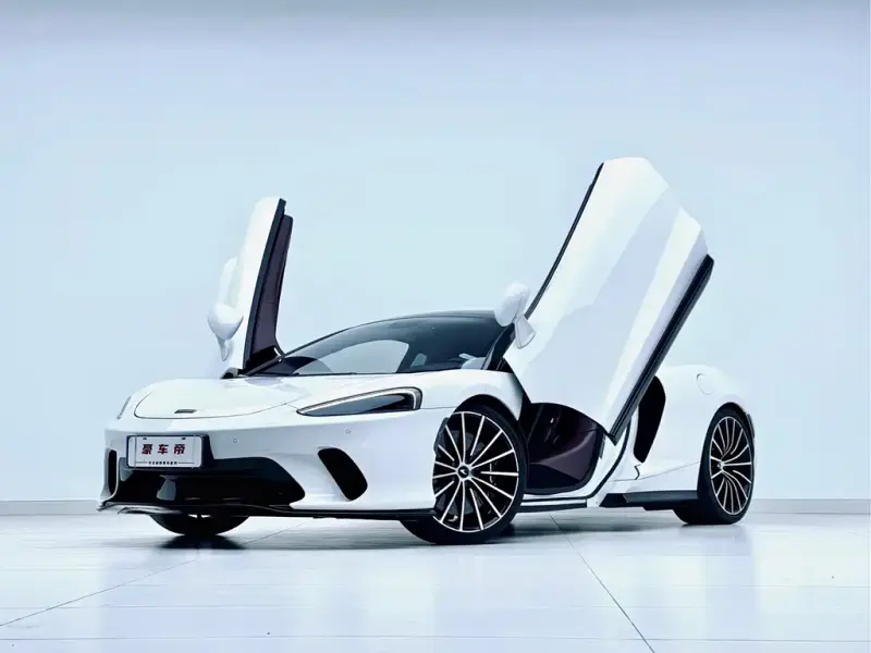 McLaren GT, 2022