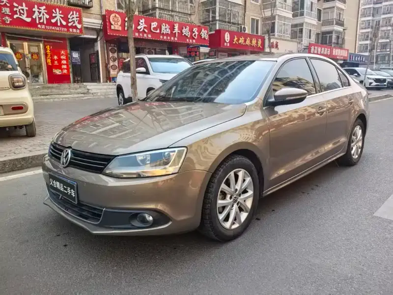 Volkswagen Sagitar, 2012