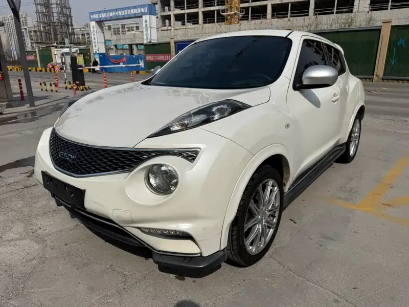 Infiniti ESQ, 2015