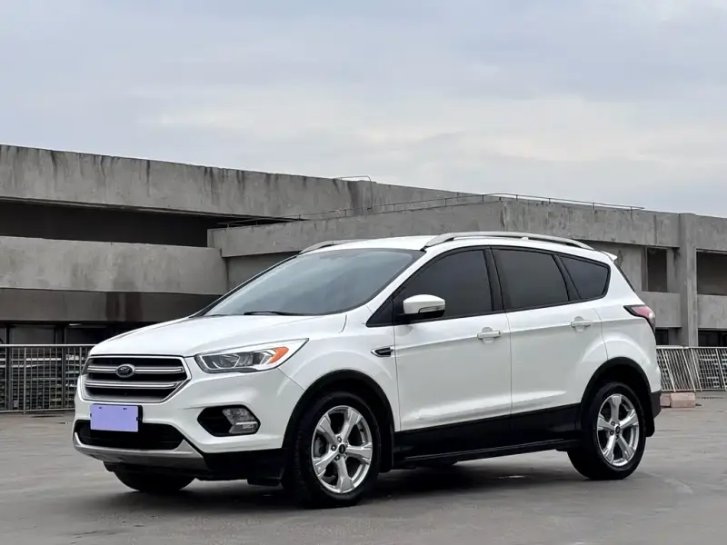 Ford Kuga, 2017