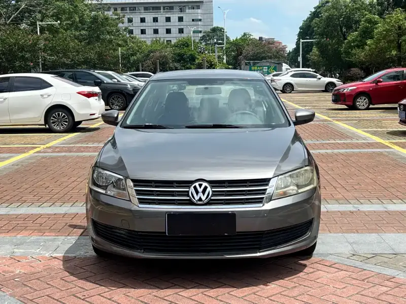 Volkswagen Lavida, 2013
