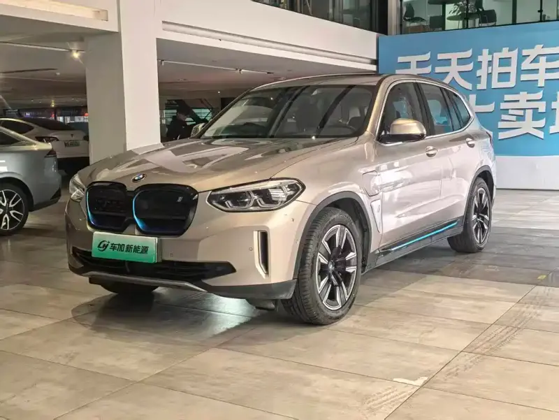 BMW iX3, 2021
