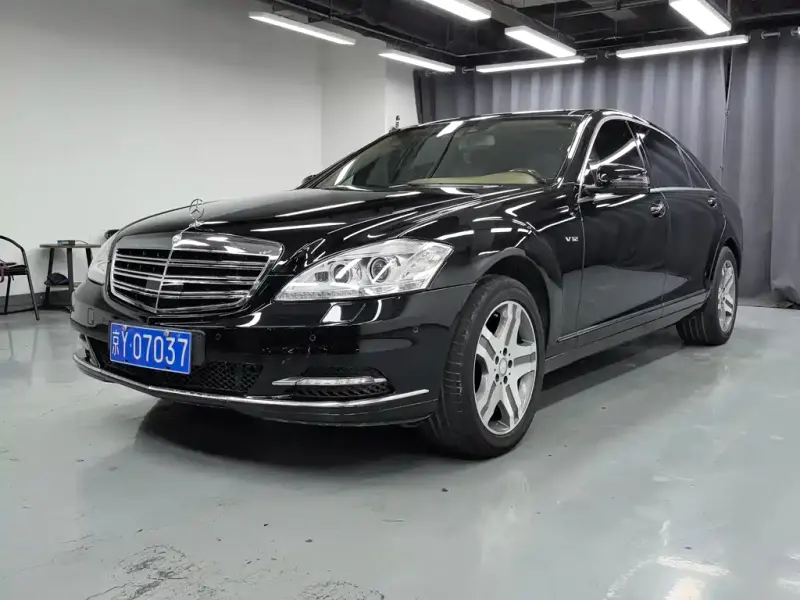 Mercedes-Benz S-Class, 2011