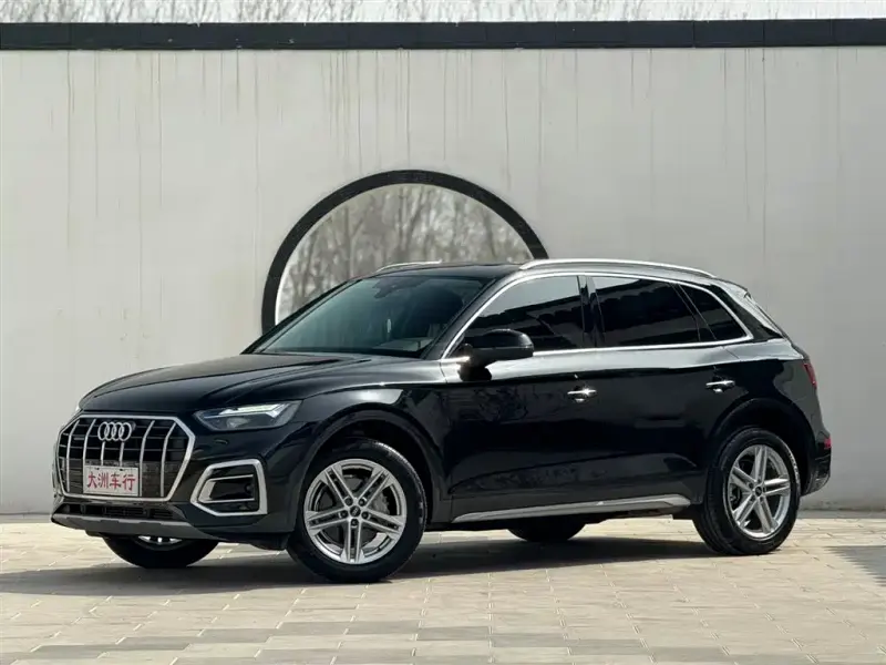 Audi Q5L, 2022
