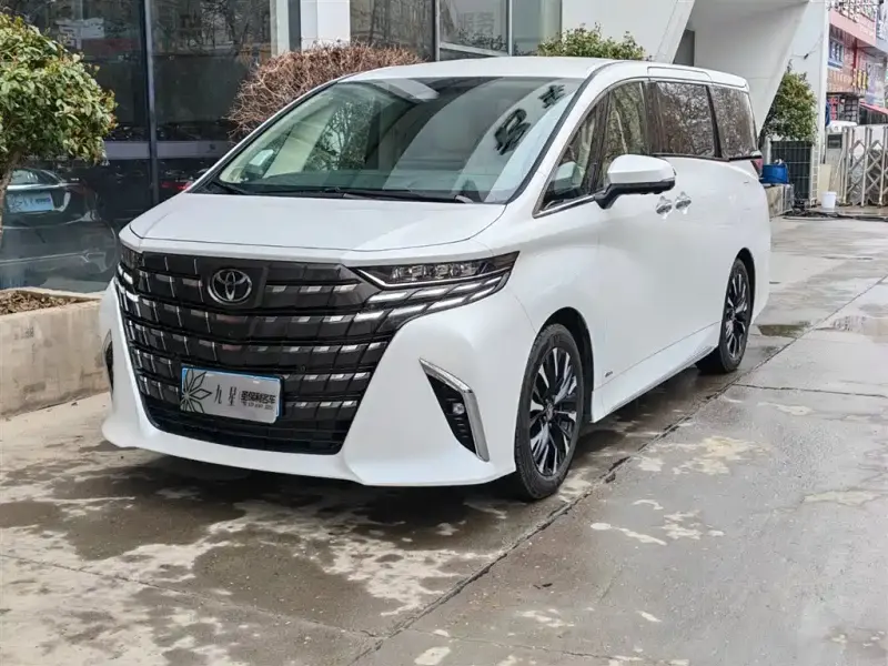 Toyota Alphard, 2024