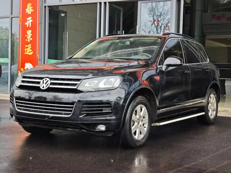 Volkswagen Touareg, 2012