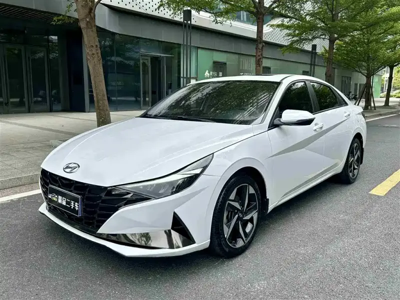 Hyundai Elantra, 2021