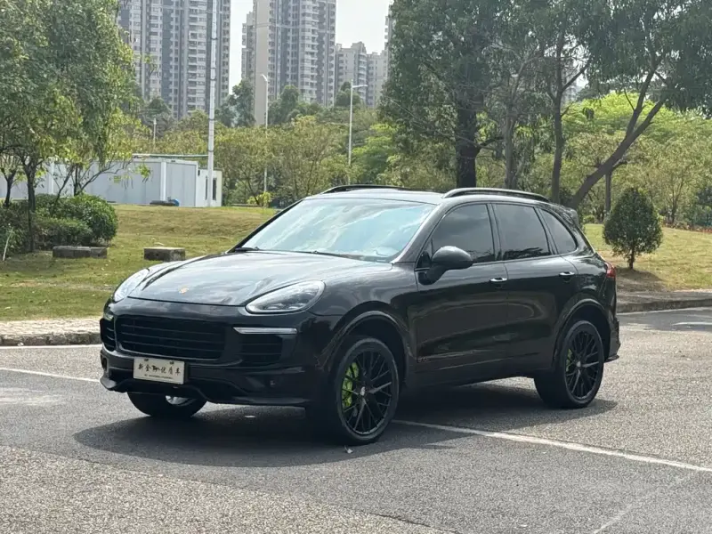Porsche Cayenne, 2015