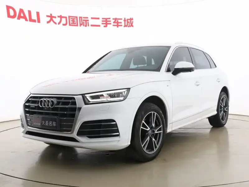 Audi Q5L, 2019