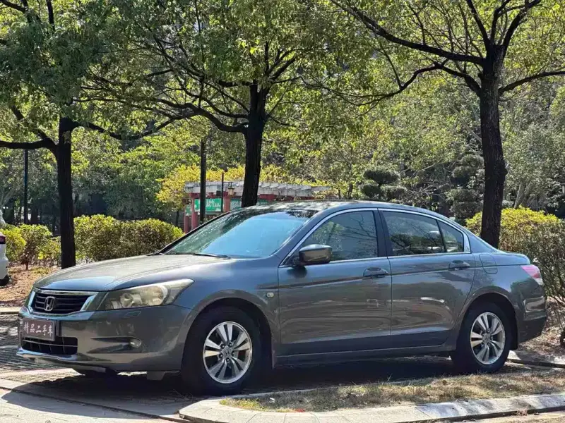 Honda Accord, 2010