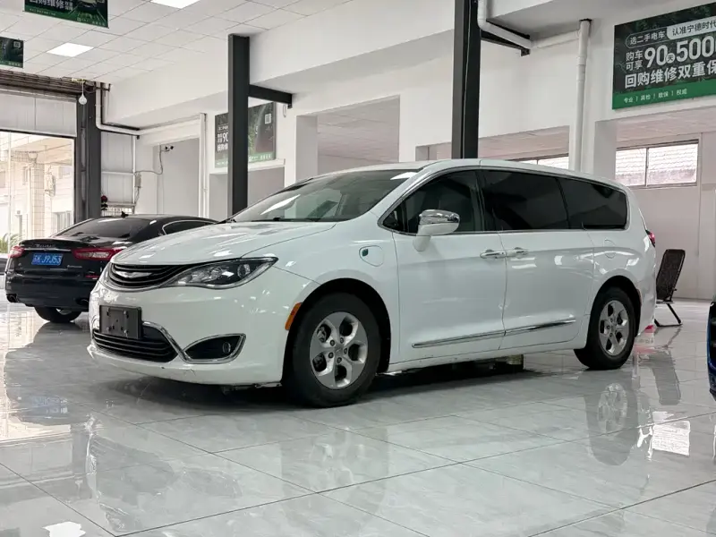 Chrysler Grand Voyager PHEV (Import), 2020