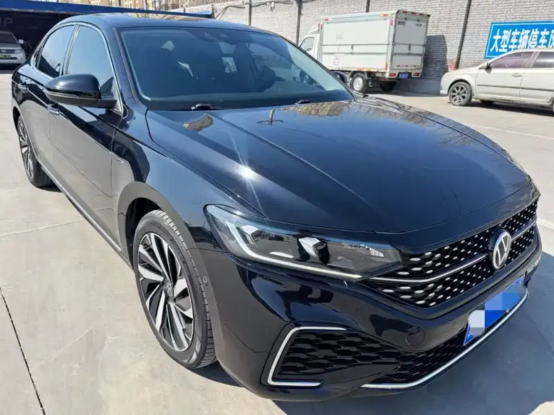 Volkswagen Passat, 2022