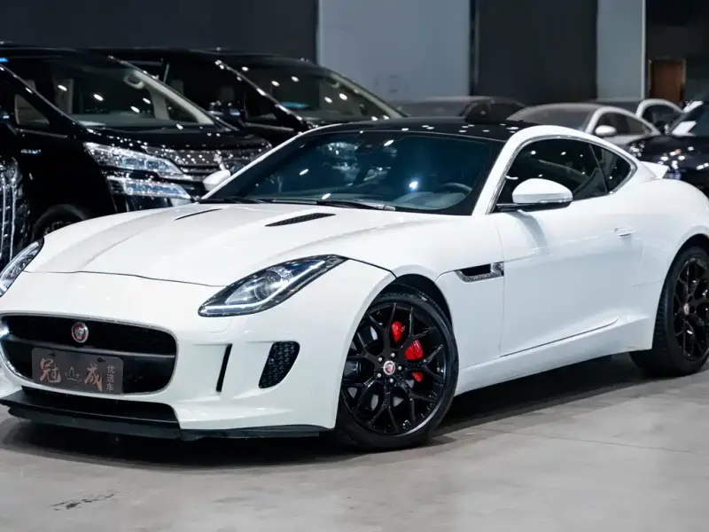 Jaguar F-TYPE, 2017