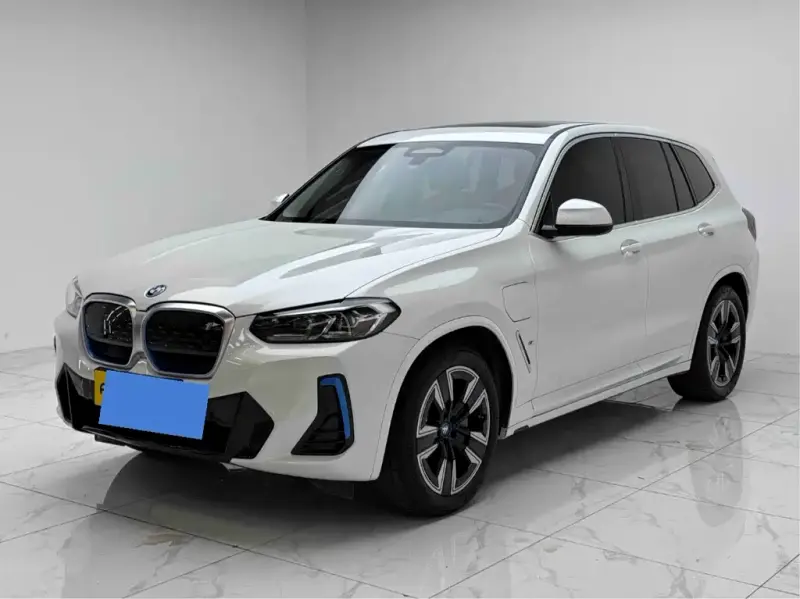 BMW iX3, 2022