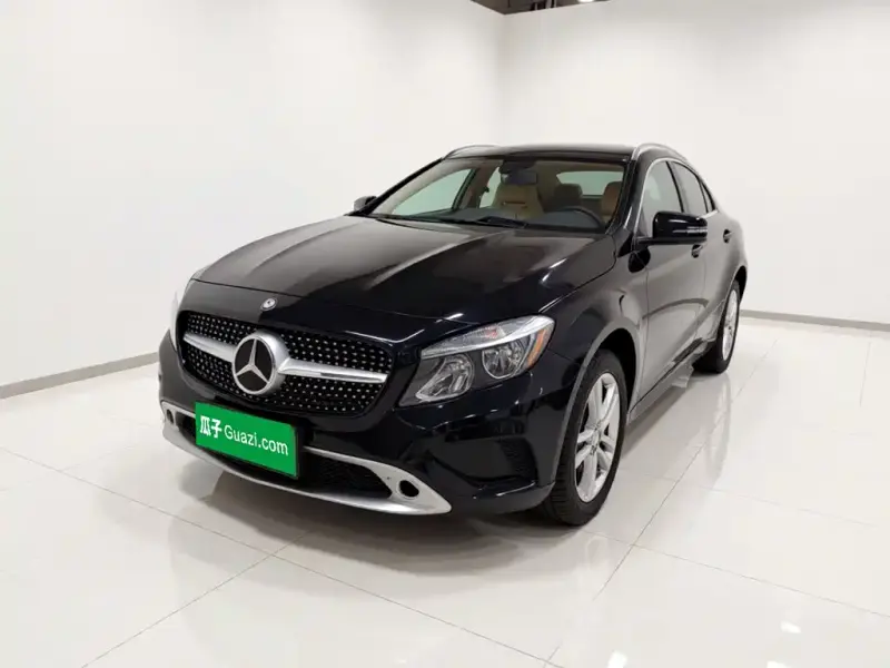 Mercedes-Benz GLA, 2016