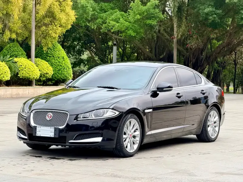 Jaguar XF, 2014