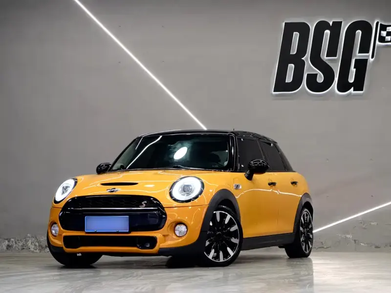 MINI Mini, 2015