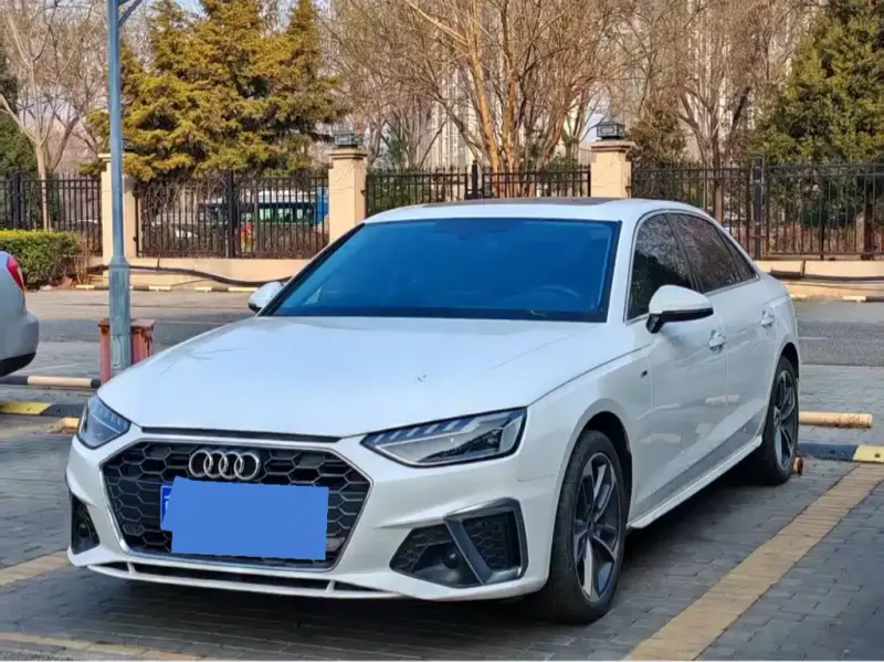 Audi A4L, 2023
