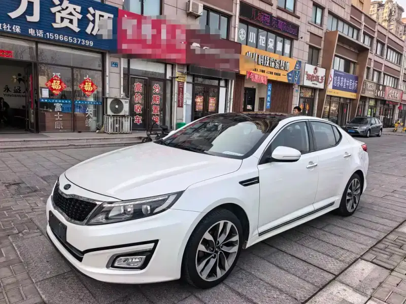 Kia K5, 2015