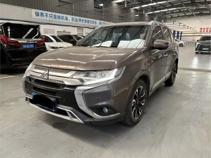Mitsubishi Outlander, 2019