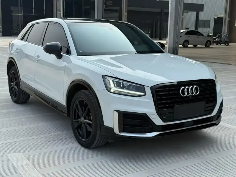Audi Q2L, 2019