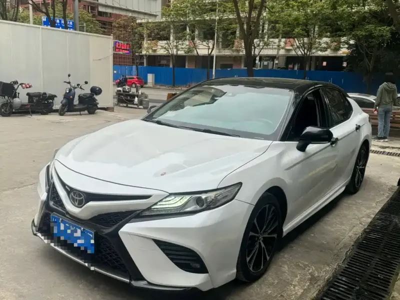 Toyota Camry, 2018