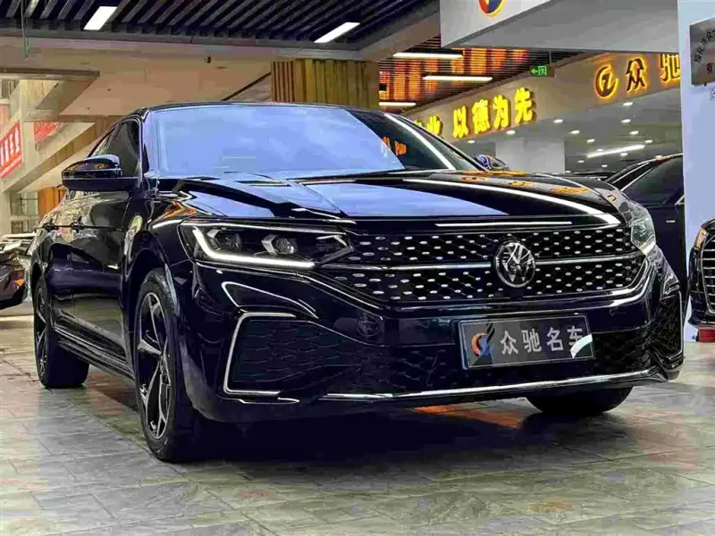 Volkswagen Passat, 2024
