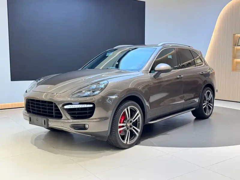 Porsche Cayenne, 2013