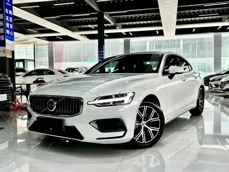 Volvo S60, 2025