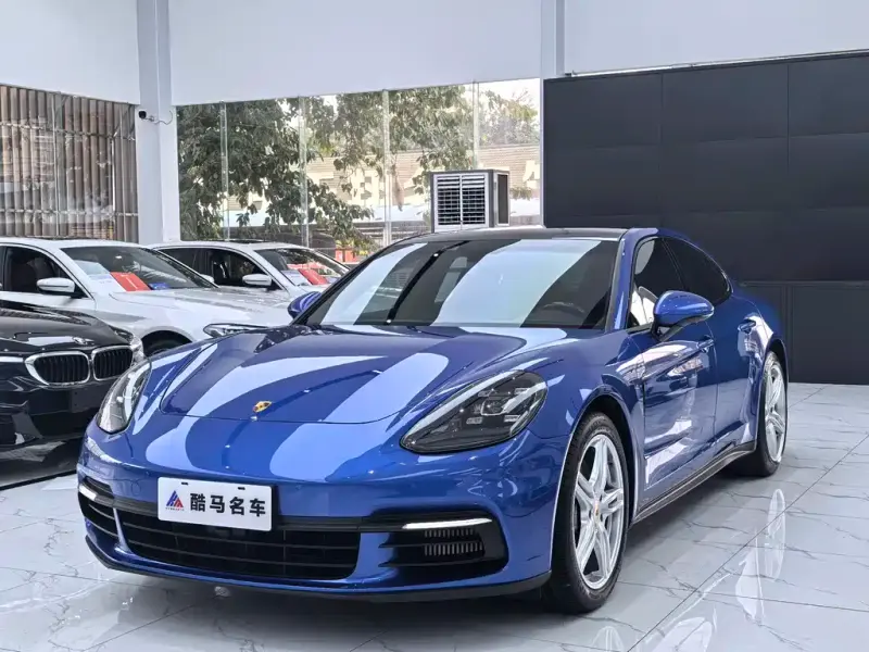 Porsche Panamera, 2019
