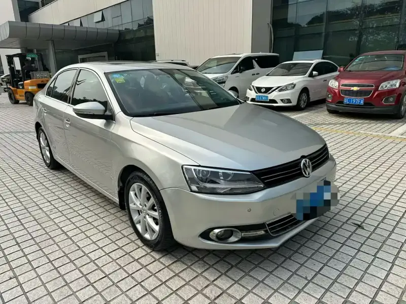 Volkswagen Sagitar, 2012