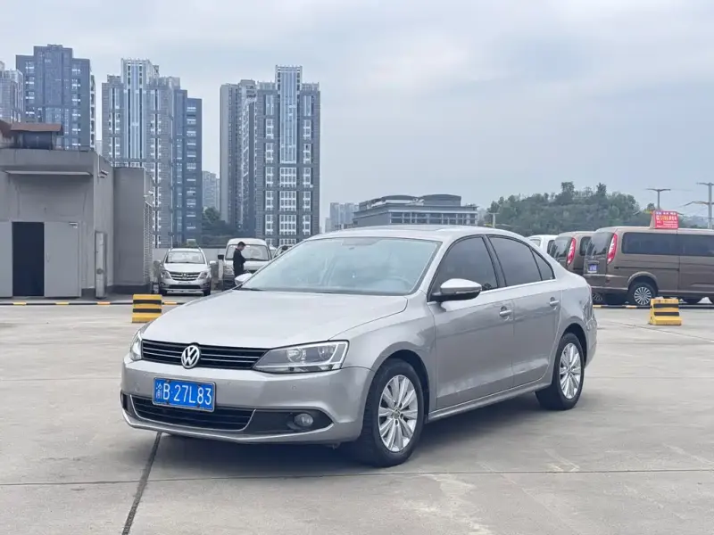 Volkswagen Sagitar, 2014