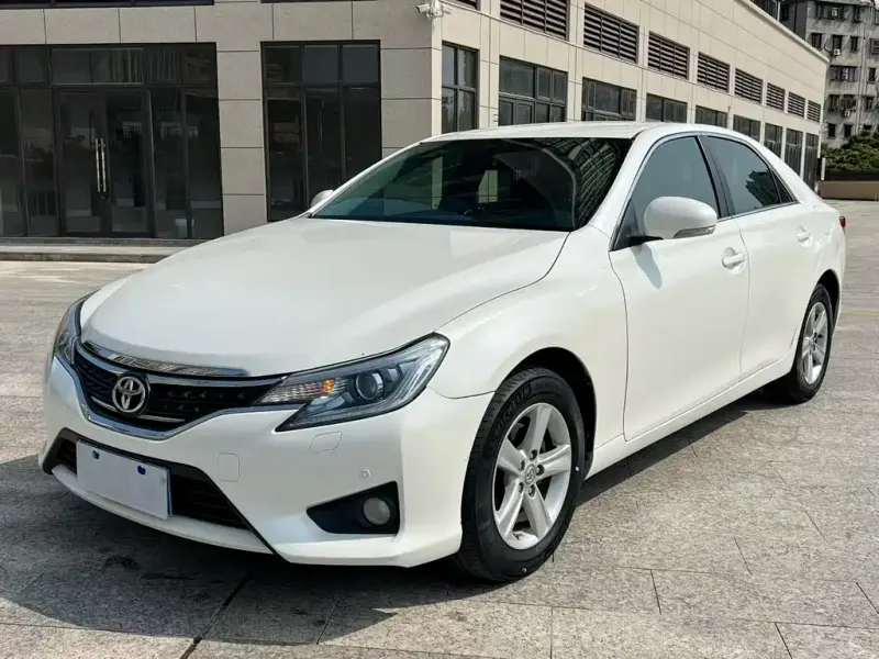 Toyota Reiz, 2014