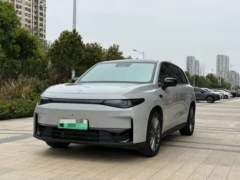 Leapmotor C10, 2025